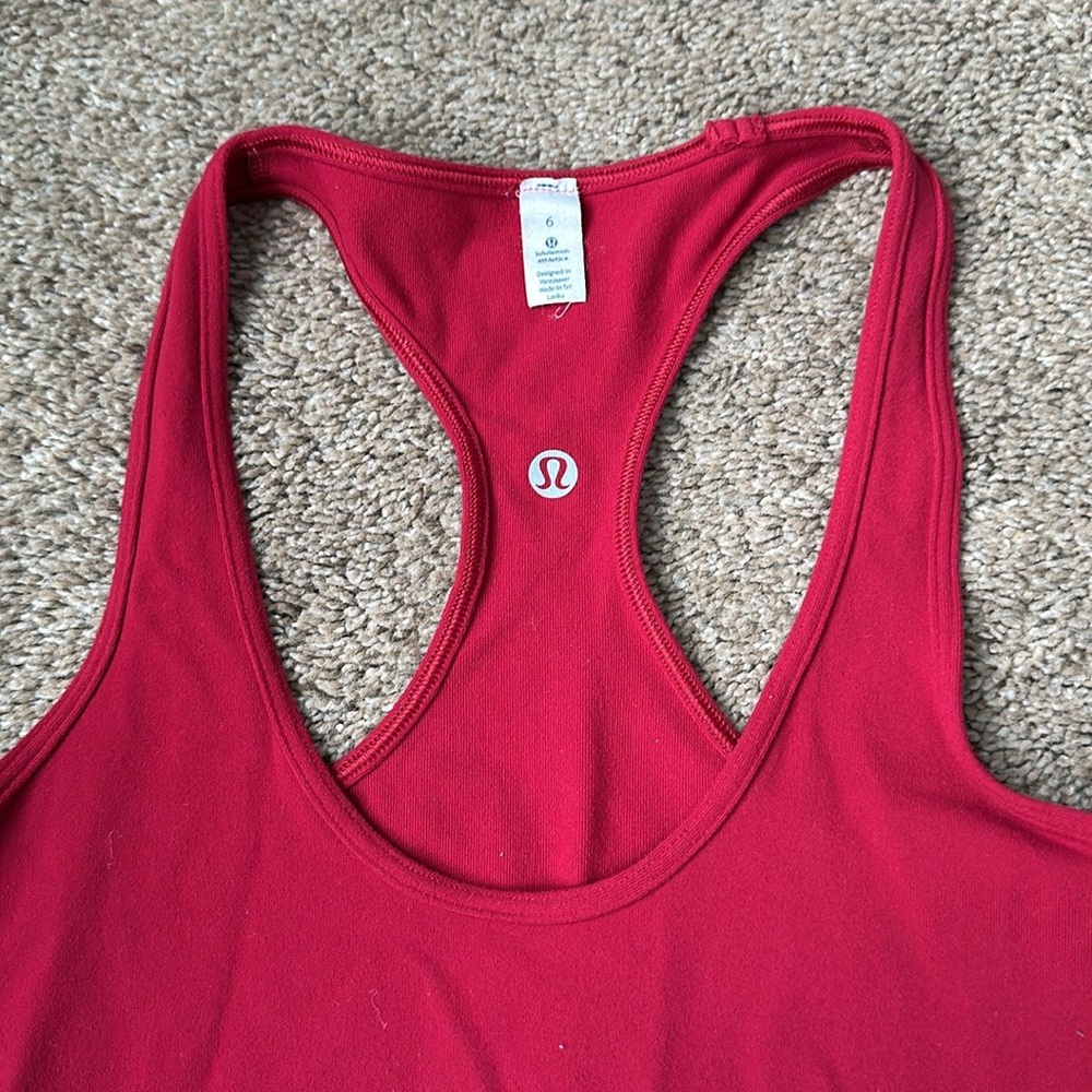 Lululemon tank women size 6 - Picture 4 of 5